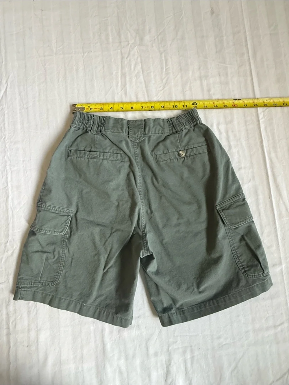 Vintage Columbia Gorpcore Cotton Cargo Shorts Women's Size 6 Sage Green Granola - Picture 2 of 7